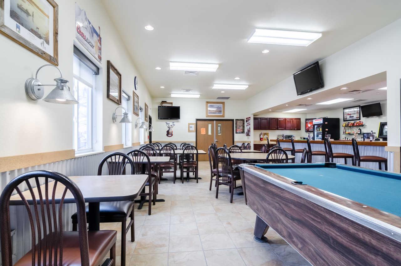 罗德威酒店 Larned 外观 照片